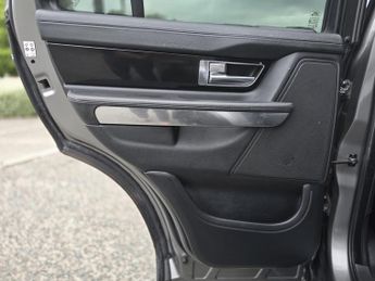 LAND ROVER RANGE ROVER SPORT 3.0 TDV6 HSE 5dr CommandShift