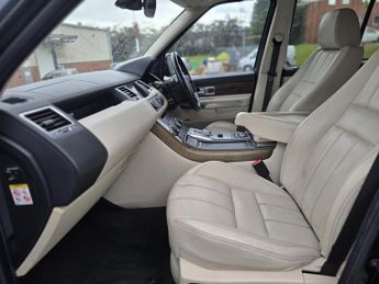 LAND ROVER RANGE ROVER SPORT 3.0 SDV6 HSE 5dr Auto
