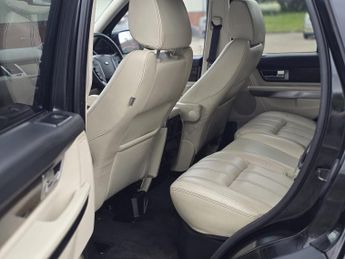 LAND ROVER RANGE ROVER SPORT 3.0 SDV6 HSE 5dr Auto