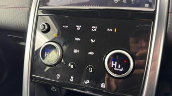 LAND ROVER DISCOVERY SPORT 2.0 D200 MHEV R-Dynamic SE SUV 5dr Diesel Auto 4WD Euro 6 (s/s) 