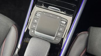MERCEDES-BENZ EQA EQA 350 66.5kWh AMG Line SUV 5dr Electric Auto 4MATIC (292 ps)