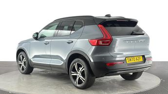 VOLVO XC40 1.5 T3 R-Design SUV 5dr Petrol Auto Euro 6 (s/s) (163 ps)