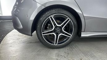 MERCEDES-BENZ A-CLASS 1.3 A180 AMG Line Edition (Executive) Hatchback 5dr Petrol 7G-DC