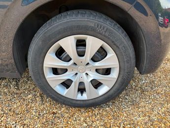 PEUGEOT 208 1.0 PureTech Access A/C 3dr