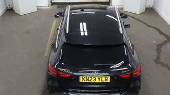 MERCEDES-BENZ GLA GLA 220d 4Matic AMG Line Executive 5dr Auto