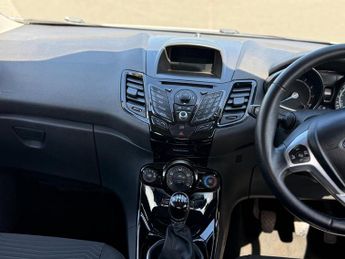 FORD FIESTA 1.0 EcoBoost Zetec 5dr