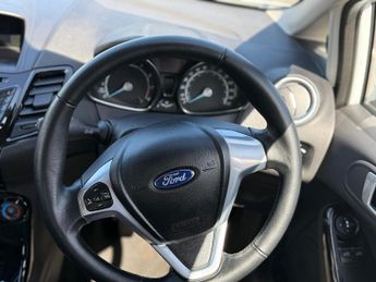FORD FIESTA 1.0 EcoBoost Zetec 5dr