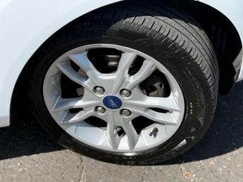 FORD FIESTA 1.0 EcoBoost Zetec 5dr