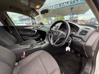 VAUXHALL INSIGNIA 2.0 CDTi [140] ecoFLEX Design Nav 5dr [Start Stop]