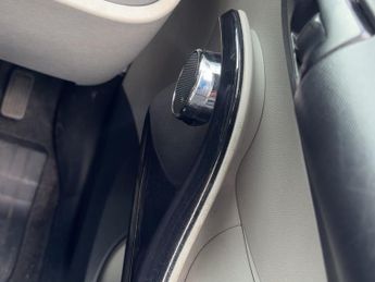 TOYOTA IQ 1.33 Dual VVT-i 3 3dr