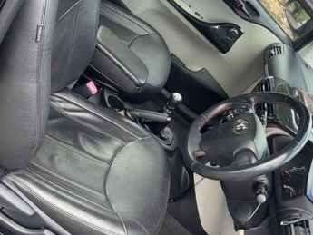 TOYOTA IQ 1.33 Dual VVT-i 3 3dr