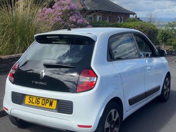 RENAULT TWINGO 1.0 SCE Play 5dr