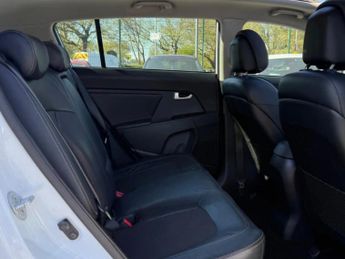 KIA SPORTAGE 2.0 CRDi KX-2 5dr Auto