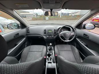 HYUNDAI I30 1.6 Comfort [2010] 5dr [124]