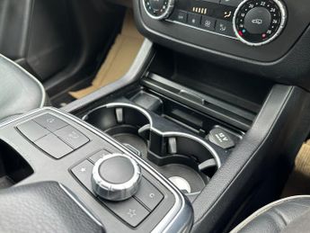 MERCEDES-BENZ M CLASS ML250 CDi BlueTEC AMG Sport 5dr Auto