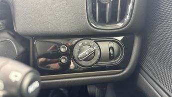 MINI COUNTRYMAN 1.5 10kWh Cooper SE Classic SUV 5dr Petrol Plug-in Hybrid Auto A