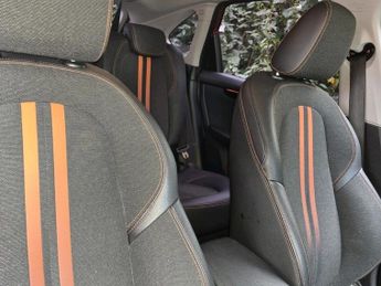 BMW 2 SERIES 225xe Sport 5dr Auto