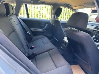 BMW 3 SERIES 320i SE 5dr Auto