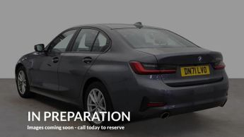 BMW 3 SERIES 2.0 330e 12kWh SE Pro Saloon 4dr Petrol Plug-in Hybrid Auto Euro