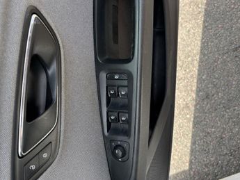 SEAT LEON 1.2 TSI SE Dynamic Technology 5dr