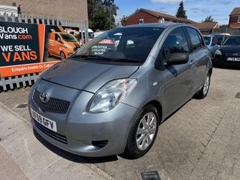 TOYOTA YARIS Auto