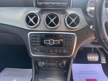 MERCEDES-BENZ GLA GLA 200 CDI AMG Line Premium 5dr Auto ++ NAV / CAMERA / 35 TAX +