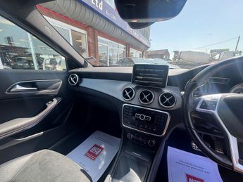MERCEDES-BENZ GLA GLA 200 CDI AMG Line Premium 5dr Auto ++ NAV / CAMERA / 35 TAX +