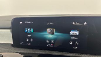 MERCEDES-BENZ CLA 2.0 CLA220d AMG Line (Premium 2) Coupe 4dr Diesel 8G-DCT Euro 6 