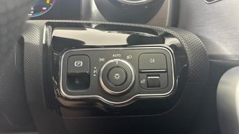 MERCEDES-BENZ CLA 2.0 CLA220d AMG Line (Premium 2) Coupe 4dr Diesel 8G-DCT Euro 6 