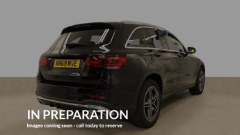 MERCEDES-BENZ GLC GLC 220d 4Matic AMG Line 5dr 9G-Tronic