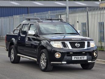 Nissan Navara Double Cab Pick Up Tekna 2.5dCi 190 4WD Auto