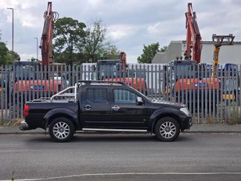 NISSAN NAVARA Double Cab Pick Up Tekna 2.5dCi 190 4WD Auto