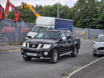 NISSAN NAVARA Double Cab Pick Up Tekna 2.5dCi 190 4WD Auto