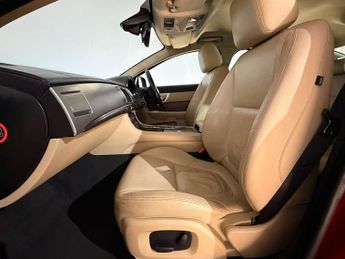 JAGUAR XF 2.2d [200] Luxury 4dr Auto