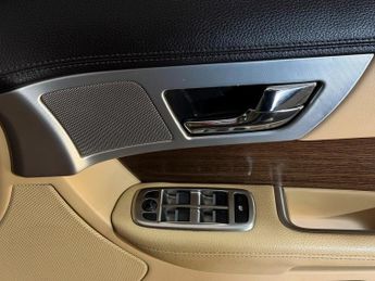 JAGUAR XF 2.2d [200] Luxury 4dr Auto