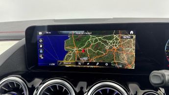 MERCEDES-BENZ EQA EQA 350 66.5kWh AMG Line SUV 5dr Electric Auto 4MATIC (292 ps)