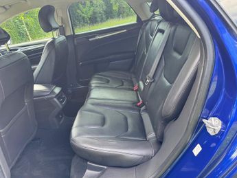 FORD MONDEO 2.0 TDCi 210 Titanium 5dr Powershift