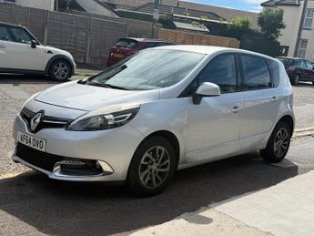RENAULT SCENIC 1.5 dCi Dynamique TomTom 5dr EDC