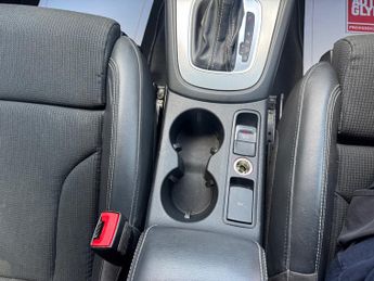 AUDI Q3 1.4T FSI S Line Navigation 5dr S Tronic ++ DAB / BLUETOOTH / ULE