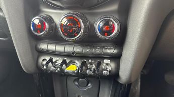 MINI ELECTRIC HATCH Cooper SE 32.6kWh Level 2 Hatchback 3dr Electric Auto (184 ps)