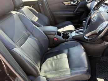 NISSAN QASHQAI 1.6 dCi Tekna 5dr Xtronic