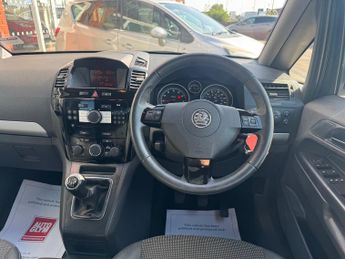 VAUXHALL ZAFIRA 1.8i Design 5dr ++ 11 SERVICES / 7 SEATS / HALF LEATHER ++