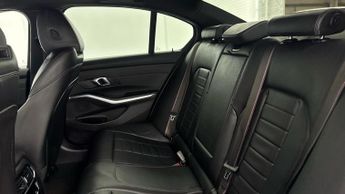 BMW 3 SERIES 2.0 320i M Sport Saloon 4dr Petrol Auto Euro 6 (s/s) (184 ps)