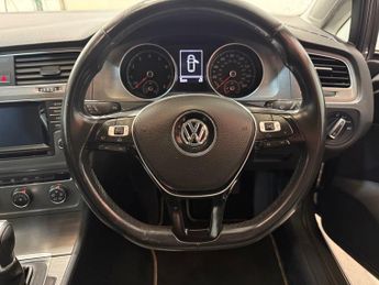 VOLKSWAGEN GOLF 1.4 TSI SE 5dr DSG