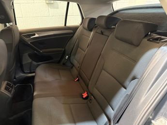 VOLKSWAGEN GOLF 1.4 TSI SE 5dr DSG