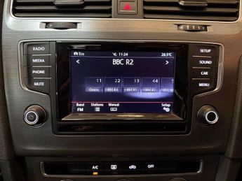 VOLKSWAGEN GOLF 1.4 TSI SE 5dr DSG