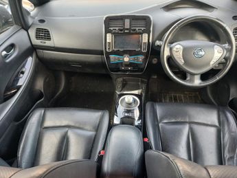 NISSAN LEAF 80kW Tekna 30kWh 5dr Auto