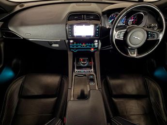 JAGUAR F-PACE 2.0d R-Sport 5dr Auto AWD