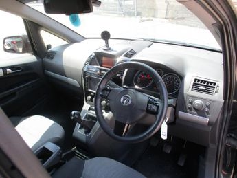 VAUXHALL ZAFIRA 1.8i Design 5dr