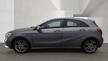 MERCEDES-BENZ A-CLASS A180d Sport Edition 5dr Auto ++ NAV / CAMERA / BLUETOOTH / ULEZ 